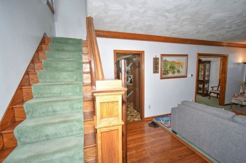 2098 Hazeldell St, Pittsburgh PA  15210-4306 exterior