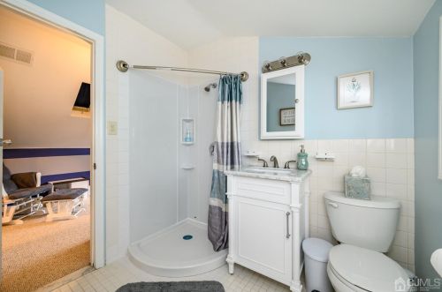 294 Austin Ave, Old Bridge NJ 08857-1205 exterior