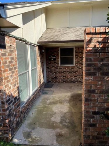 907 Bluebird Dr, Irving TX  75061-7304 exterior