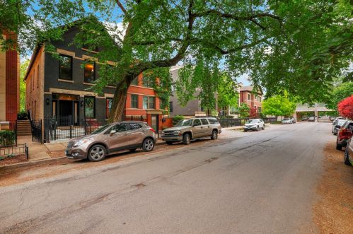 1817 Honore St, Chicago IL 60657-2007 exterior