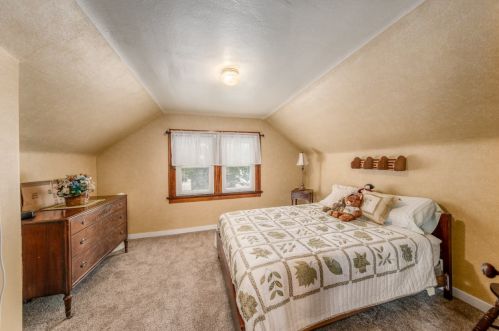 2028 83rd St, Milwaukee WI  53213-1606 exterior