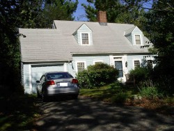 82 Kingswood Rd, Newton, MA 02466-1013