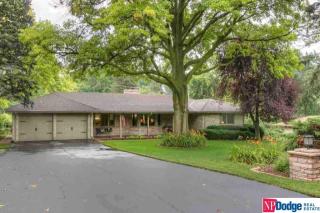 319 94th St, Omaha, NE 68114-3853