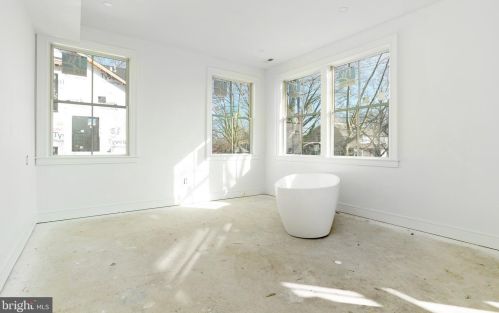 207 Gorgas Ln, Philadelphia PA 19119-1324 exterior