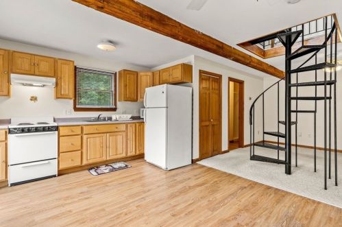 183 Appleton St, North Andover MA 01845-3119 exterior