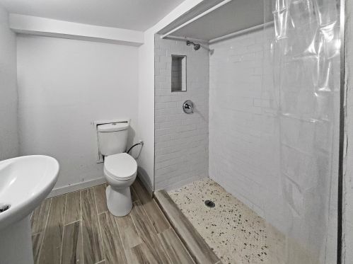 1504 Monticello Ave, Chicago IL 60647-1132 exterior