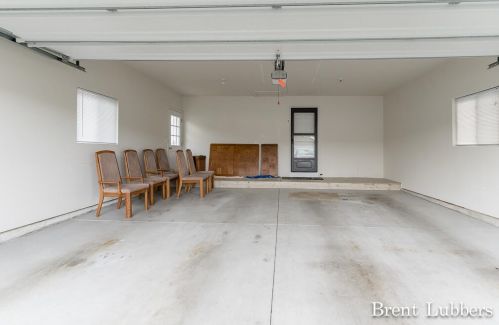 1688 Lisa Dr, Byron Township MI 49315-8121 exterior