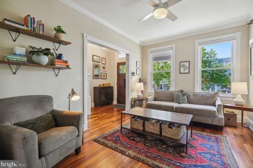 150 U St, Washington DC 20001-1621 exterior