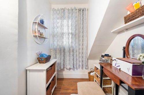 556 Perry Hwy, Pittsburgh PA 15229-2723 exterior