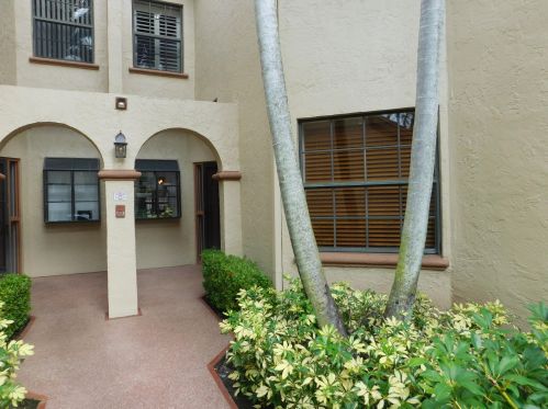 5219 Europa Dr, Boynton Beach, FL 33437-2151