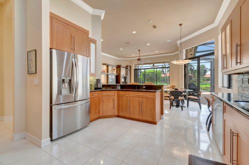 6951 Boscanni Dr, Boynton Beach FL 33437-3720 exterior