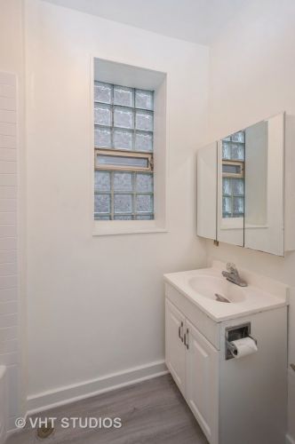 3252 Wabansia Ave, Chicago IL 60647-4937 exterior