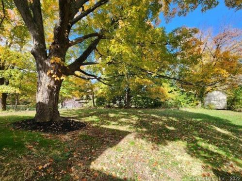 222 Thorpe Ave, Meriden CT  06450-9206 exterior