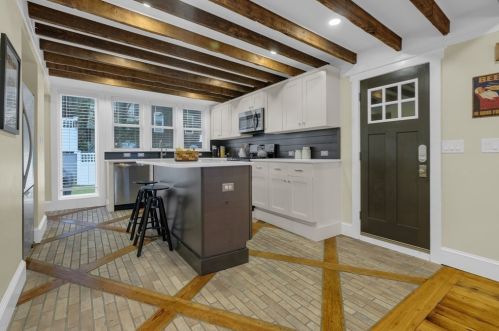 18 Linden St, Boston MA  02122 exterior