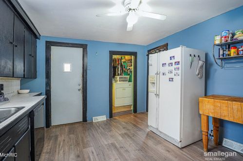 662 Fremont Ave, Grand Rapids MI 49504-4314 exterior