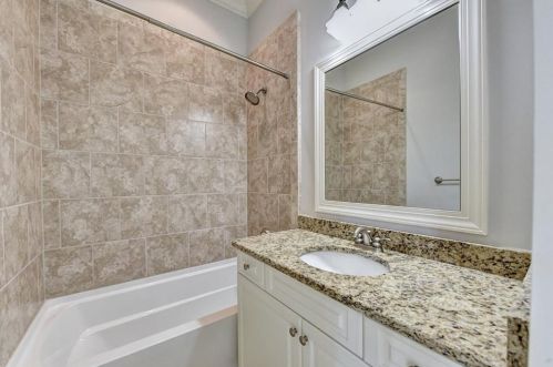 6033 City Walk Ln, Atlanta GA 30328 exterior