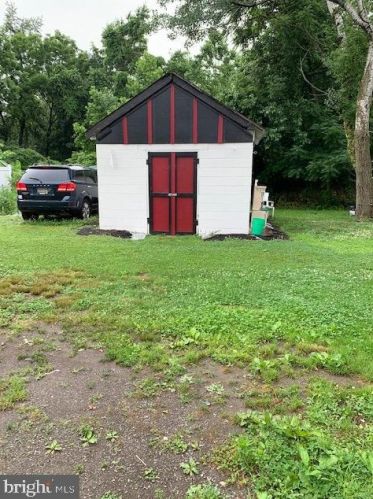 901 West Ave, New Castle, DE 19720-6231