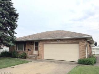 8515 Biddulph Rd, Cleveland OH  44144-2602 exterior