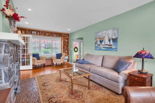 234 Outlook Dr, Pittsburgh PA 15241-2223 exterior