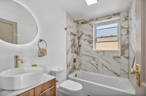 4344 Ludwick St, Pittsburgh PA 15217-3005 exterior