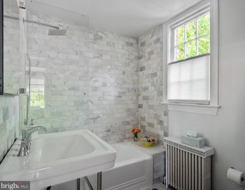 301 Glendale Ave, Alexandria VA 22301-2407 exterior