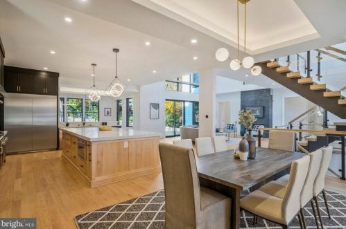 1520 Brookhaven Dr, Mc Lean VA  22101-4127 exterior