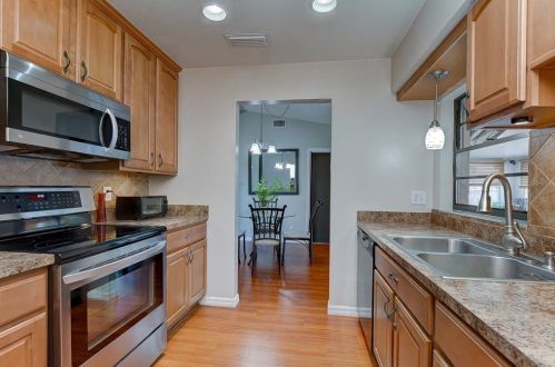 12527 Cardiff Dr, Tampa FL  33625-6593 exterior