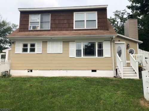 17 Selma Blvd, Dover, NJ 07869-3406