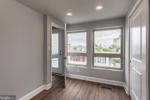 2037 Lawrence St, Philadelphia PA 19120-1828 exterior