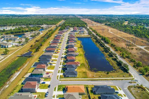 5650 Pine Trail Cir, Fort Pierce FL 34983 exterior