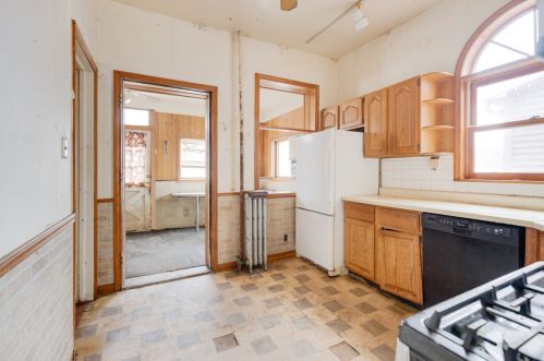 4755 Lotus Ave, Chicago IL 60641-4815 exterior