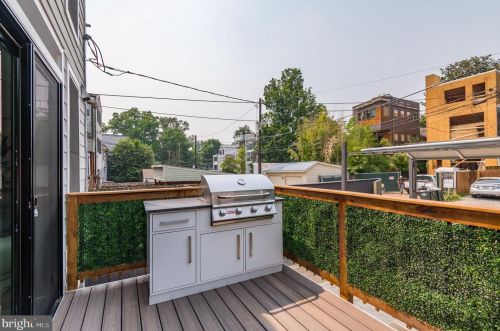 3705 Reservoir Rd, Washington DC  20007-2112 exterior