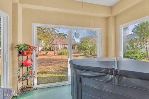 18 Sundance Ln, Bluffton SC 29909-5065 exterior