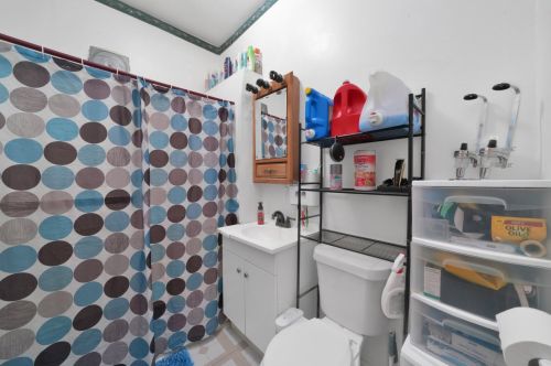 2252 Lawndale Ave, Chicago IL 60629-4345 exterior