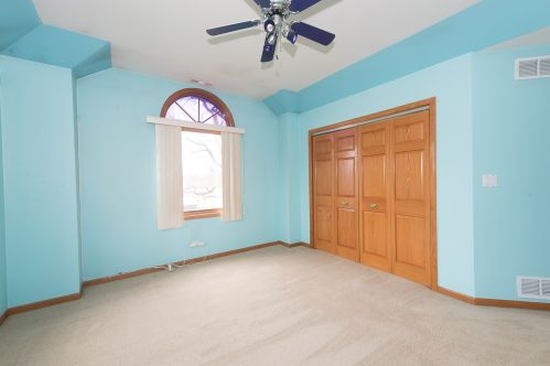 8236 Ainslie St, Chicago IL 60706-3067 exterior