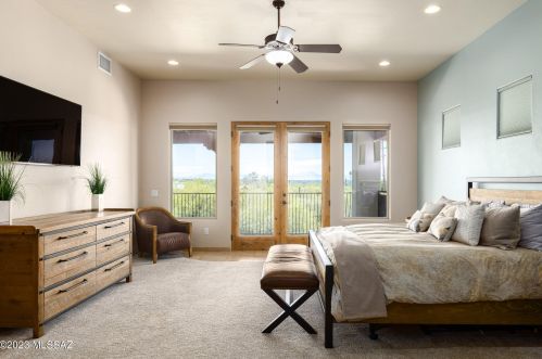 4421 Pontatoc Rd, Tucson AZ 85718-6750 exterior