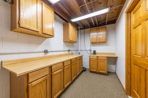 10430 Pne Rdg Rd, Milwaukee WI 53228-3236 exterior