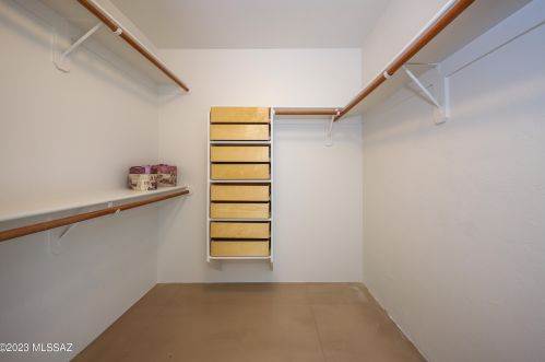 6561 Shadow Bluff Dr, Tucson AZ  85704-6950 exterior