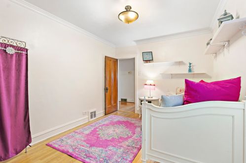 6121 Newport Ave, Chicago IL 60634-4142 exterior