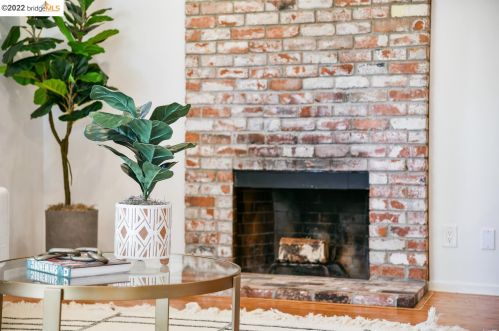 154 Avenida Dr, Berkeley CA 94708-2145 exterior