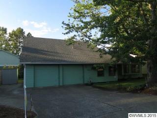 1515 Rock Ledge Dr, Salem OR  97303-1834 exterior