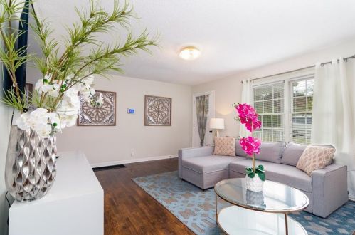 1909 Farris Ave, Atlanta GA 30344-4609 exterior