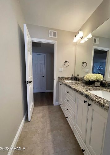 11436 27th St, Phoenix AZ 85028-1802 exterior