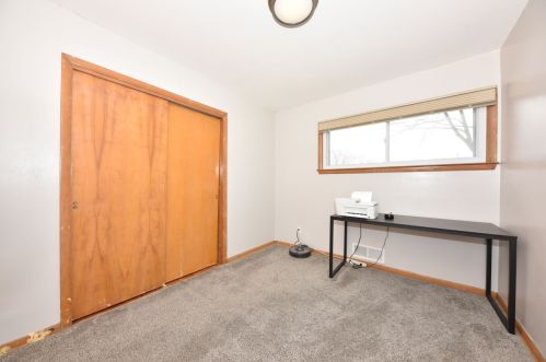 3200 Birchwood Ave, Milwaukee WI 53221-4035 exterior