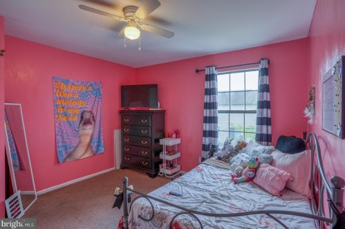 59 Mactavish Ct, New Castle DE 19720-6524 exterior