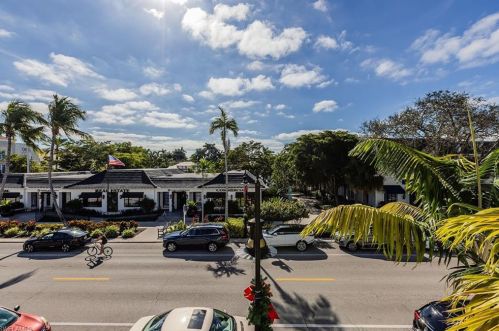 505 5 Ave, Naples FL 34117-4111 exterior