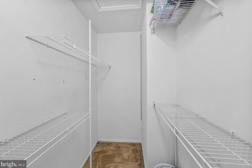 11 Revere Ct, Trenton NJ 08628-3610 exterior