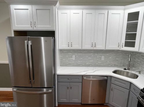 5818 Camac St, Philadelphia PA  19141-4123 exterior