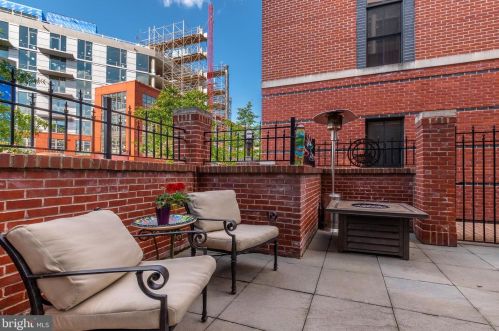 1127 Royal St, Alexandria VA  22314-1406 exterior