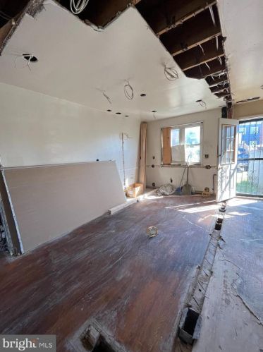 2221 15 St, Washington DC 20018-1222 exterior